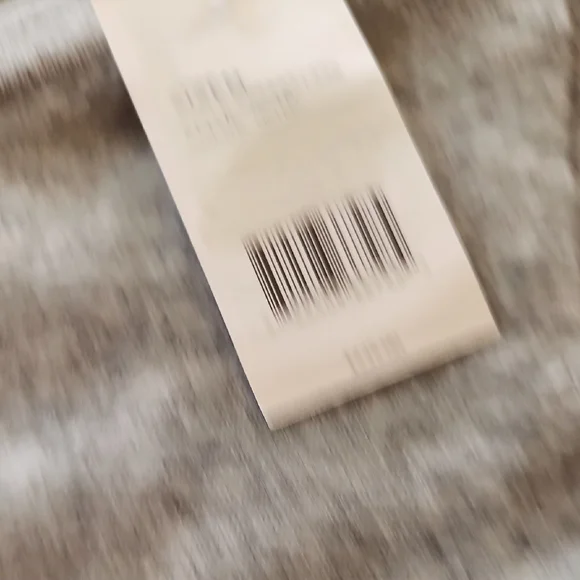 NWT Vince Gray Cashmere Sweater - Picture 4 of 10